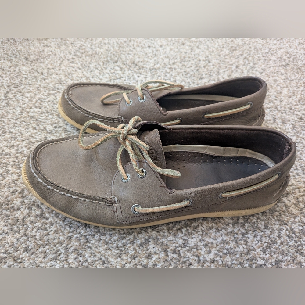 Sperry Topsiders